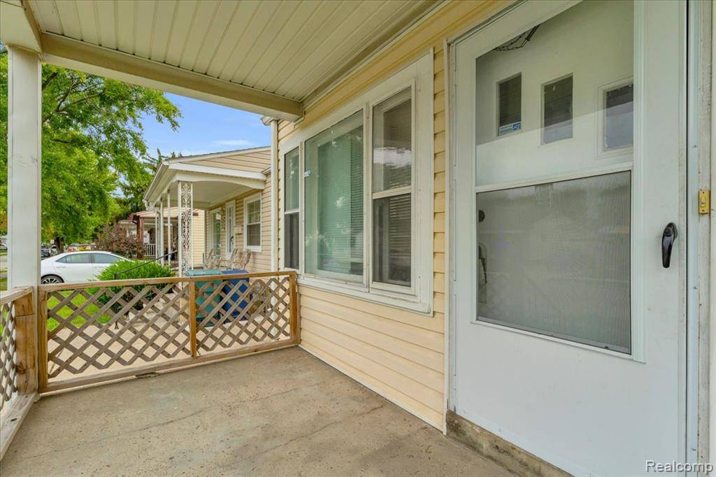 Lincoln Park, MI 48146,2064 Morris Avenue
