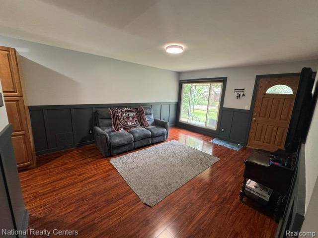 Dearborn Heights, MI 48125,22848 N Brookside Drive