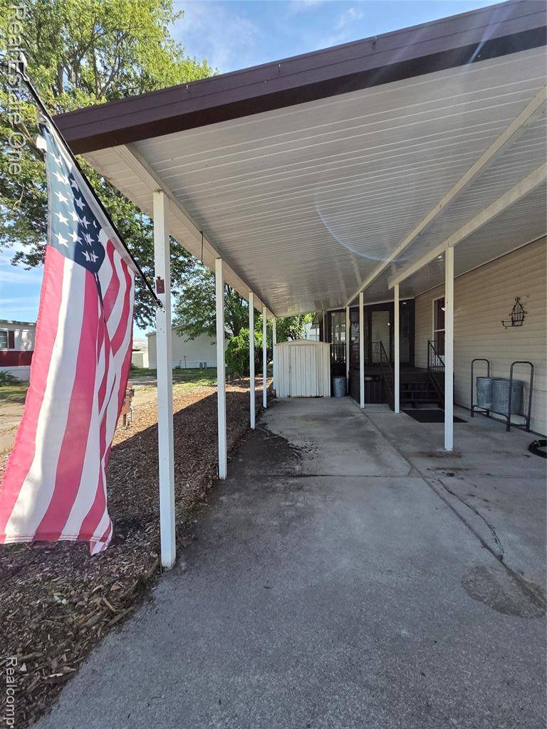 Harrison Twp, MI 48045,24340 BELFAST Street