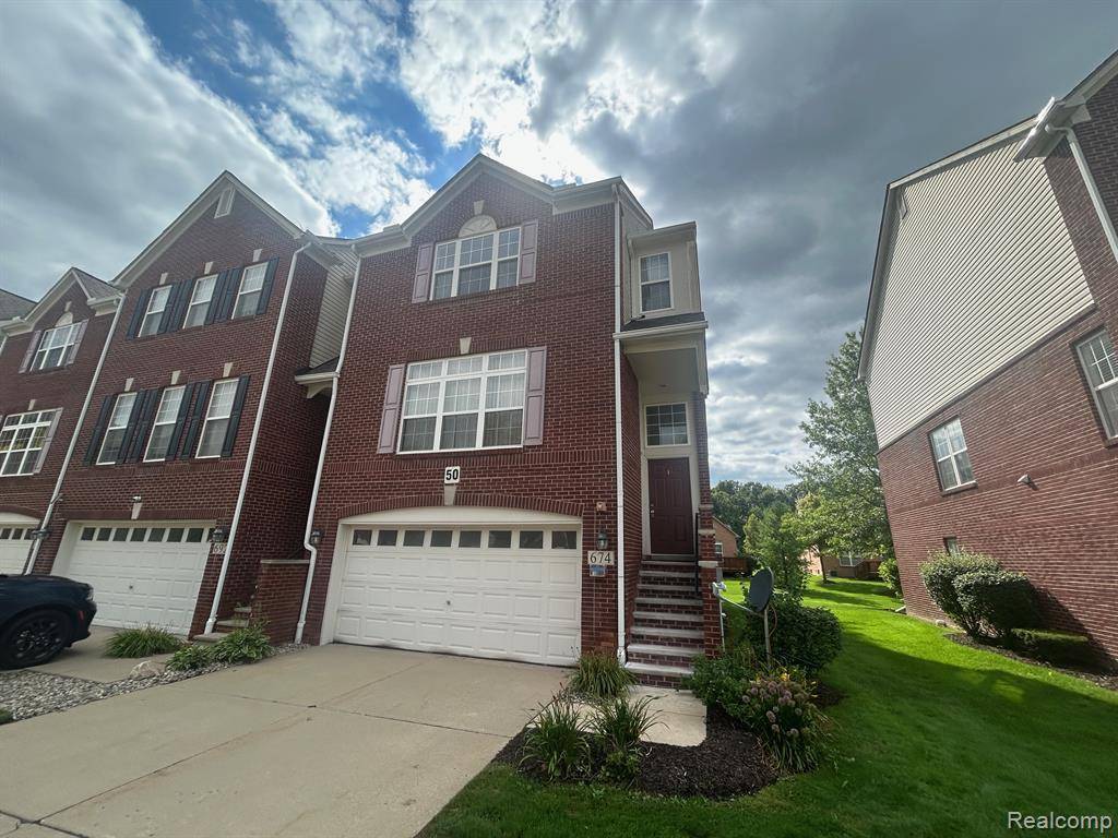 Canton Twp, MI 48188,674 CHERRY ORCHARD Road