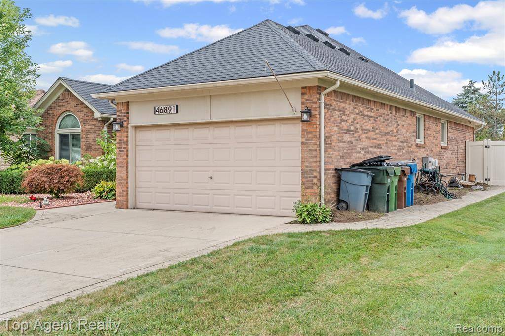 Shelby Twp, MI 48317,46891 Meadowview Court
