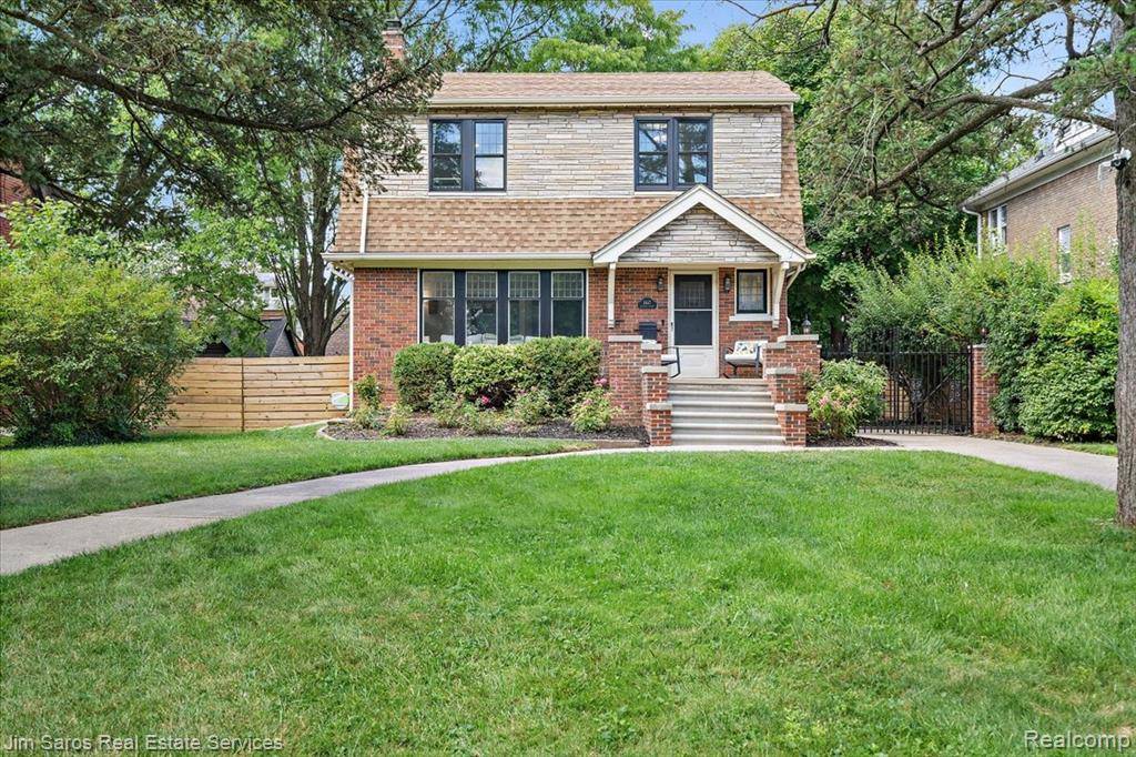 Grosse Pointe, MI 48230,1447 Balfour Street