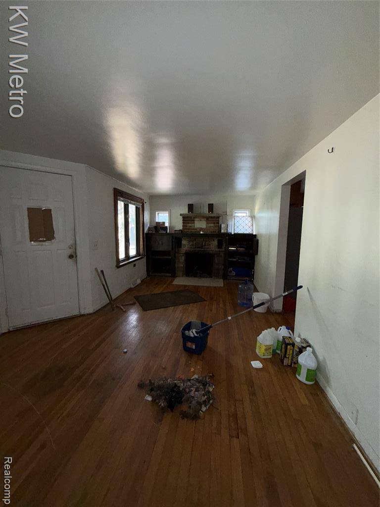 Farmington Hills, MI 48336,23106 Springbrook Drive