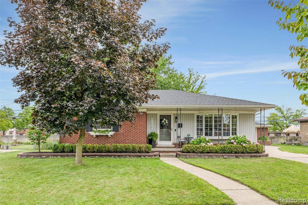 Livonia, MI 48154,31439 Scone Street
