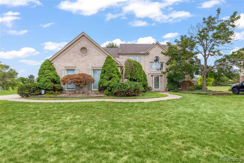 Canton Twp, MI 48188,703 Sandalwood Court