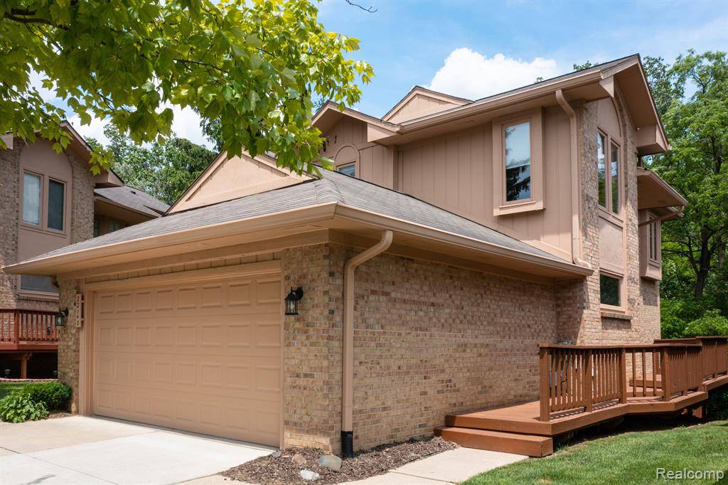Farmington Hills, MI 48335,22140 River Ridge Trail