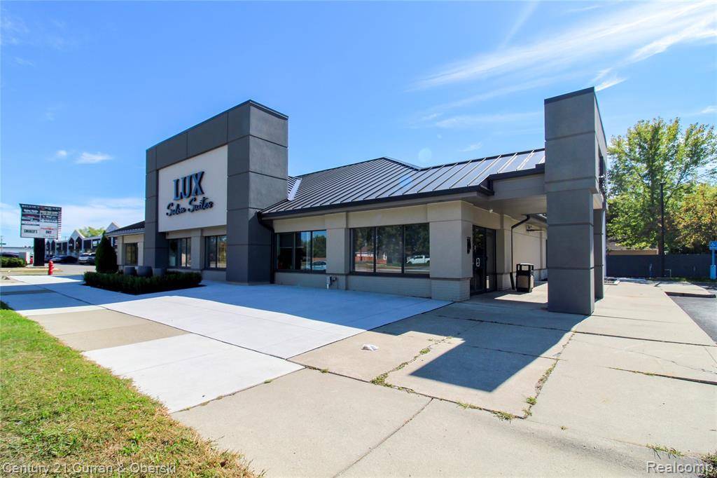 Garden City, MI 48135,27621 Warren Road 101