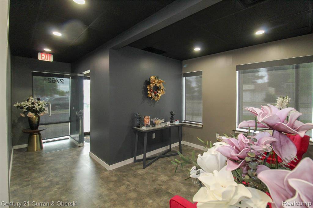 Garden City, MI 48135,27621 Warren Road 101