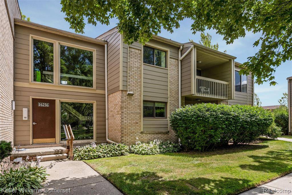 Southfield, MI 48075,16256 Mayfair Drive 202