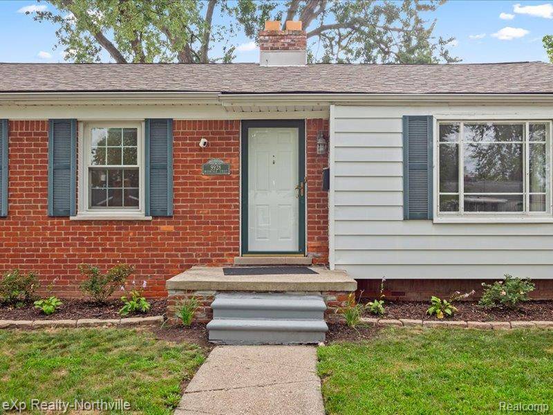 Livonia, MI 48150,9928 Brookfield Street