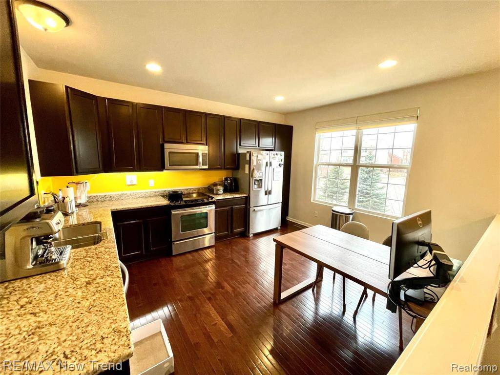 Novi, MI 48377,44600 ELLERY Lane