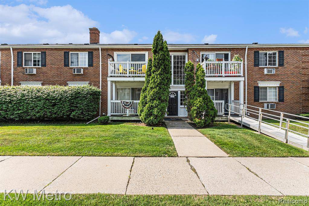 Royal Oak, MI 48073,2400 Parmenter Boulevard B 207