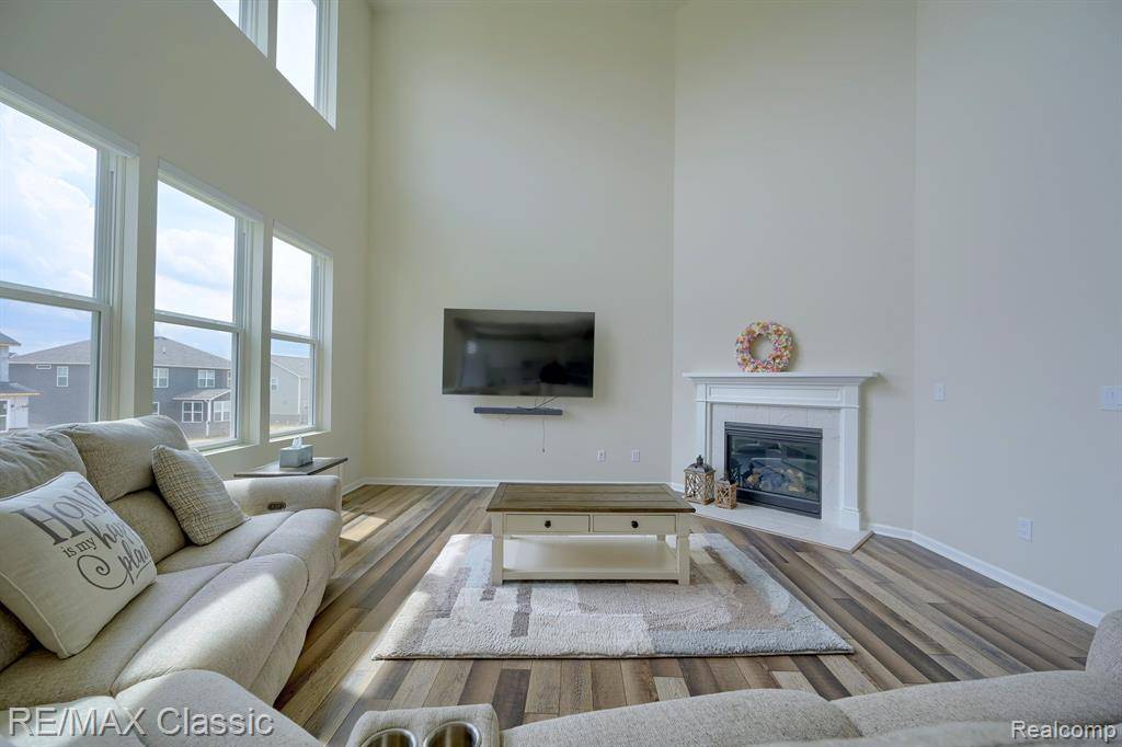 Commerce Twp, MI 48382,2785 Trillium Hills Drive