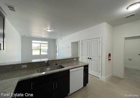 Dearborn Heights, MI 48127,24356 Ann Arbor Trail 8