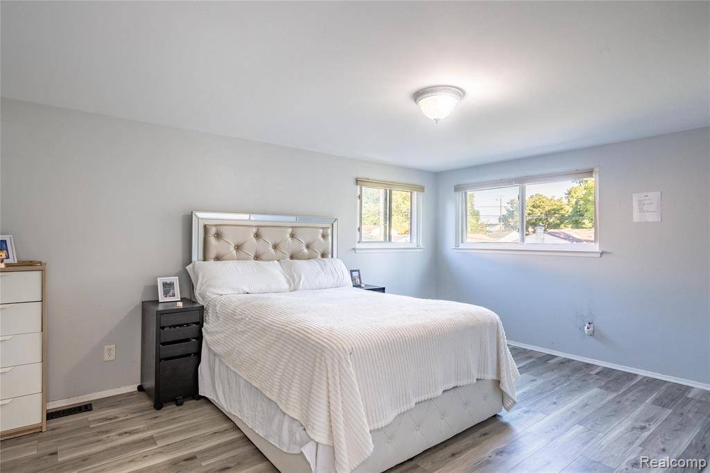 Canton Twp, MI 48187,39912 Edmundton Drive