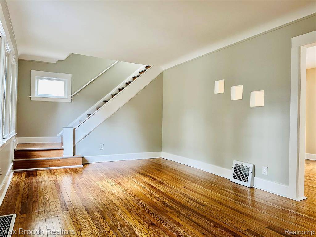 Royal Oak, MI 48067,531 Gardenia Avenue