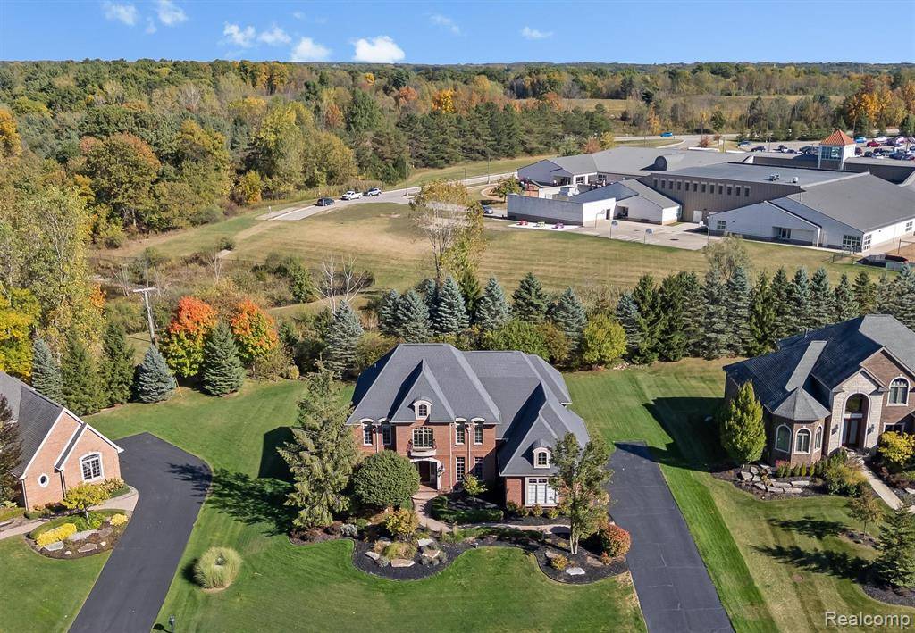 Oakland Twp, MI 48363,3889 Trout Creek Lane