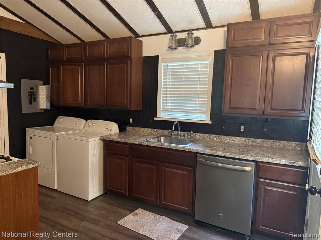 Dearborn Heights, MI 48125,25054 ANNAPOLIS Street