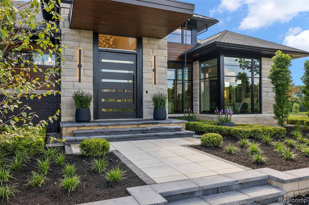 Oakland Twp, MI 48306,4683 Pinnacle Boulevard