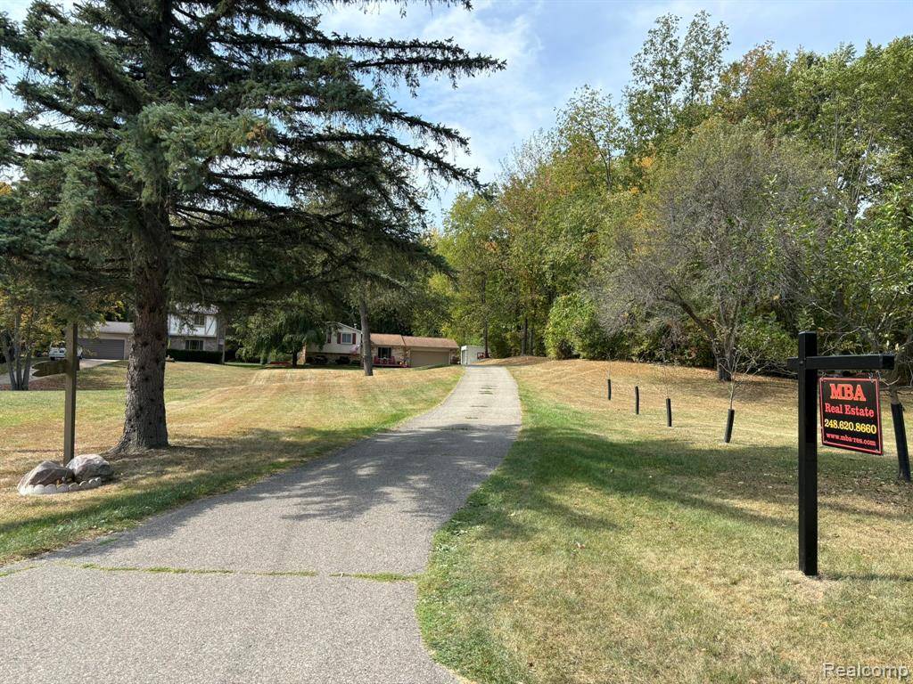 White Lake Twp, MI 48386,2955 Lynn Drive