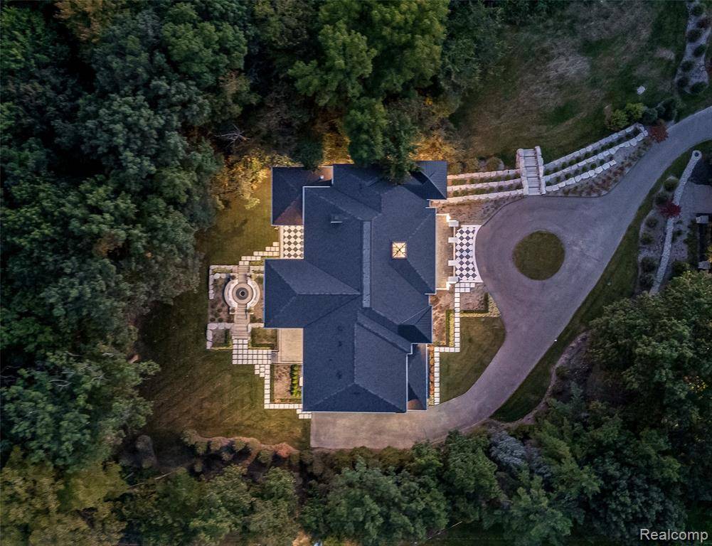 Bloomfield Hills, MI 48304,559 Barrington Park Drive