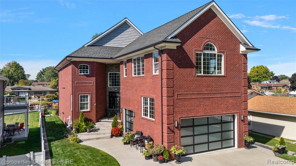 Harrison Twp, MI 48045,41245 Belvidere Street