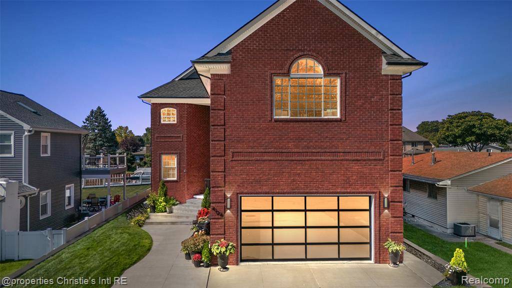 Harrison Twp, MI 48045,41245 Belvidere Street