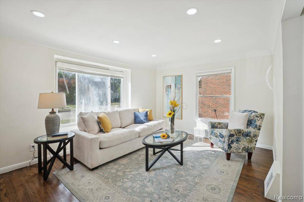 Detroit, MI 48219,20220 Ashton Avenue