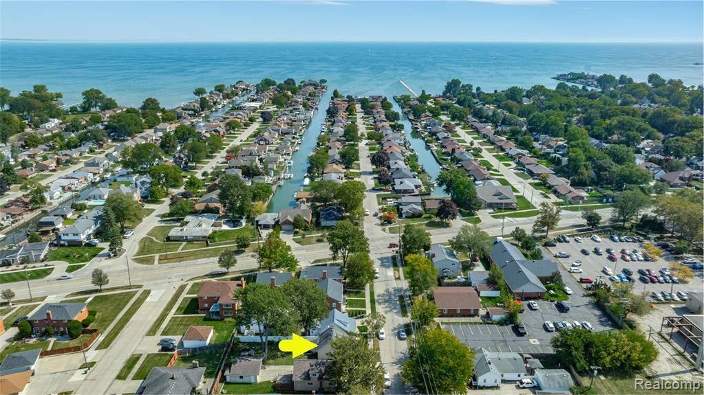St. Clair Shores, MI 48081,22317 Bon Heur Street