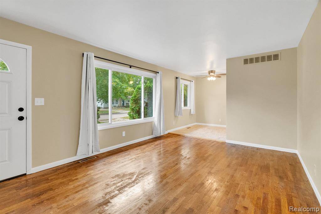 Holly Vlg, MI 48442,744 Hartner Drive