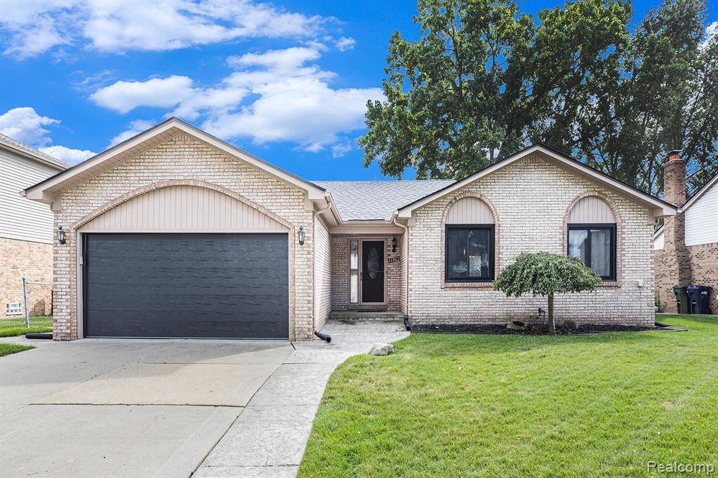 Sterling Heights, MI 48313,13762 Halleck Drive