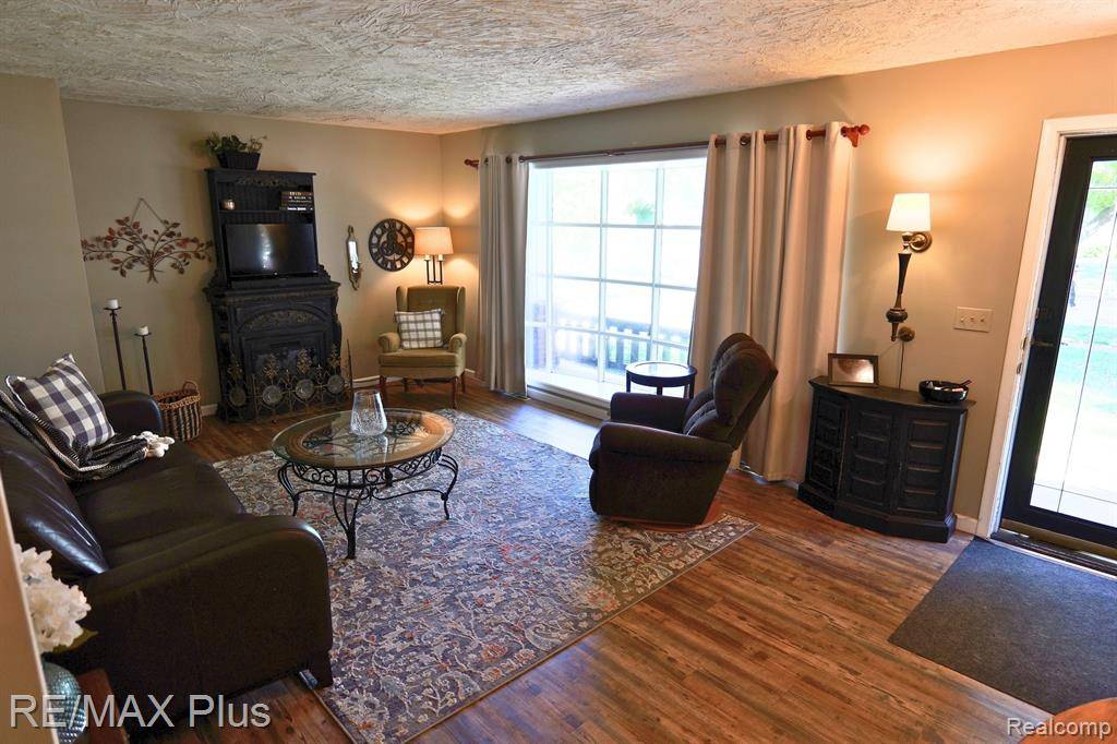 Lapeer, MI 48446,1227 N Jackson Street