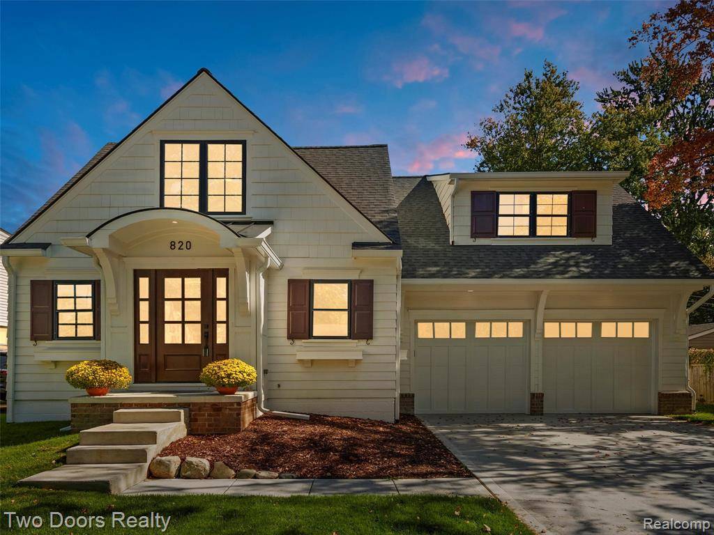 Royal Oak, MI 48067,820 OAKRIDGE Avenue