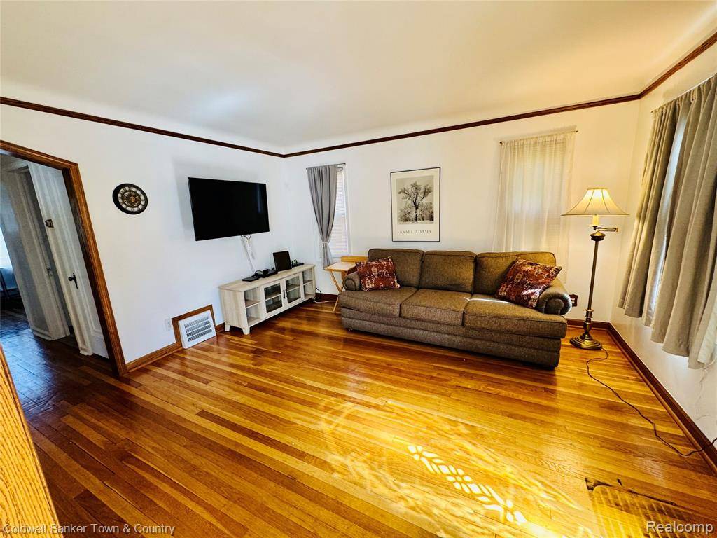 Lincoln Park, MI 48146,1610 Michigan Boulevard