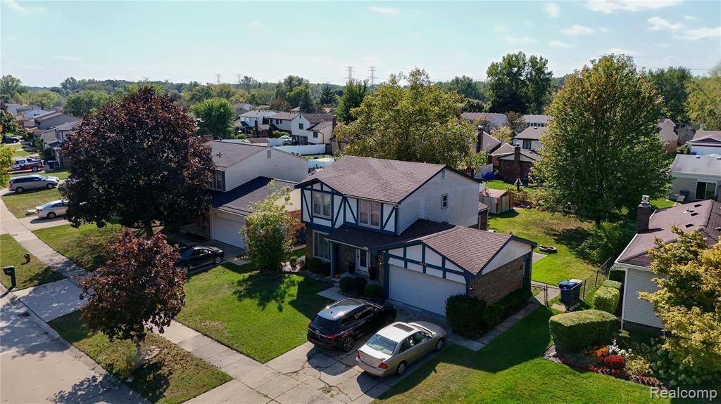 Canton Twp, MI 48188,678 Kings Way