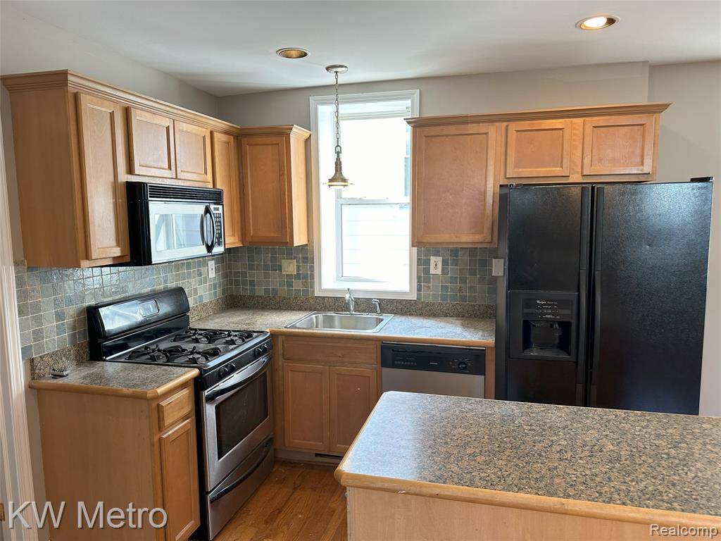 Royal Oak, MI 48067,1318 S Campbell Road