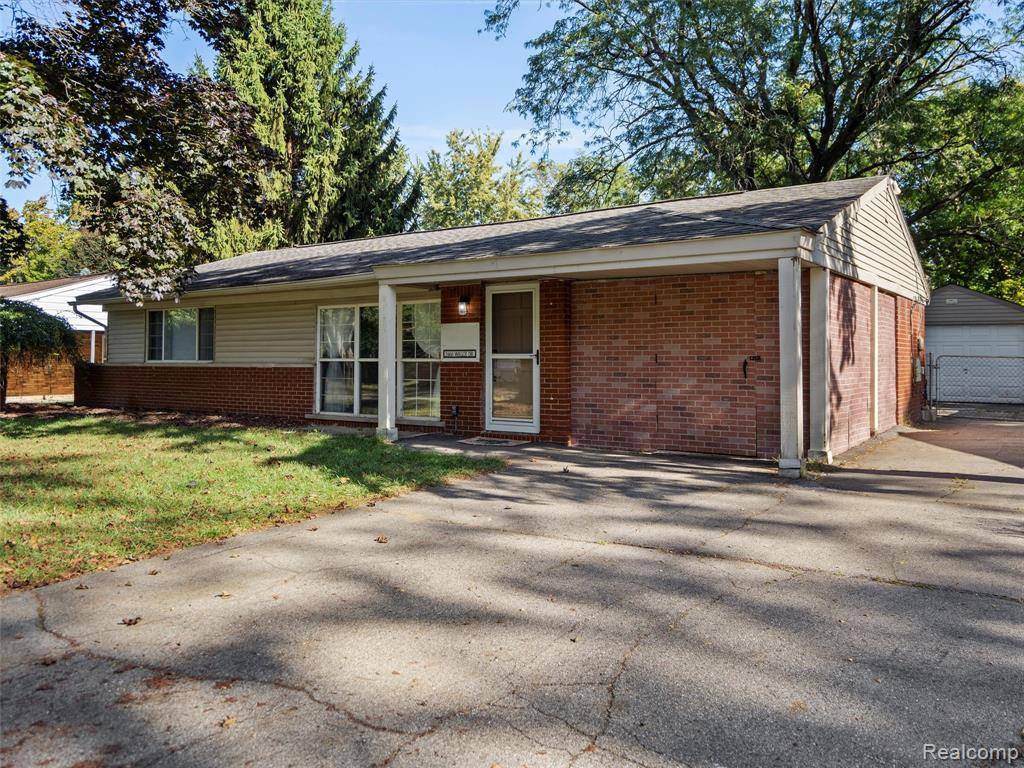 West Bloomfield Twp, MI 48324,2468 Walce Drive