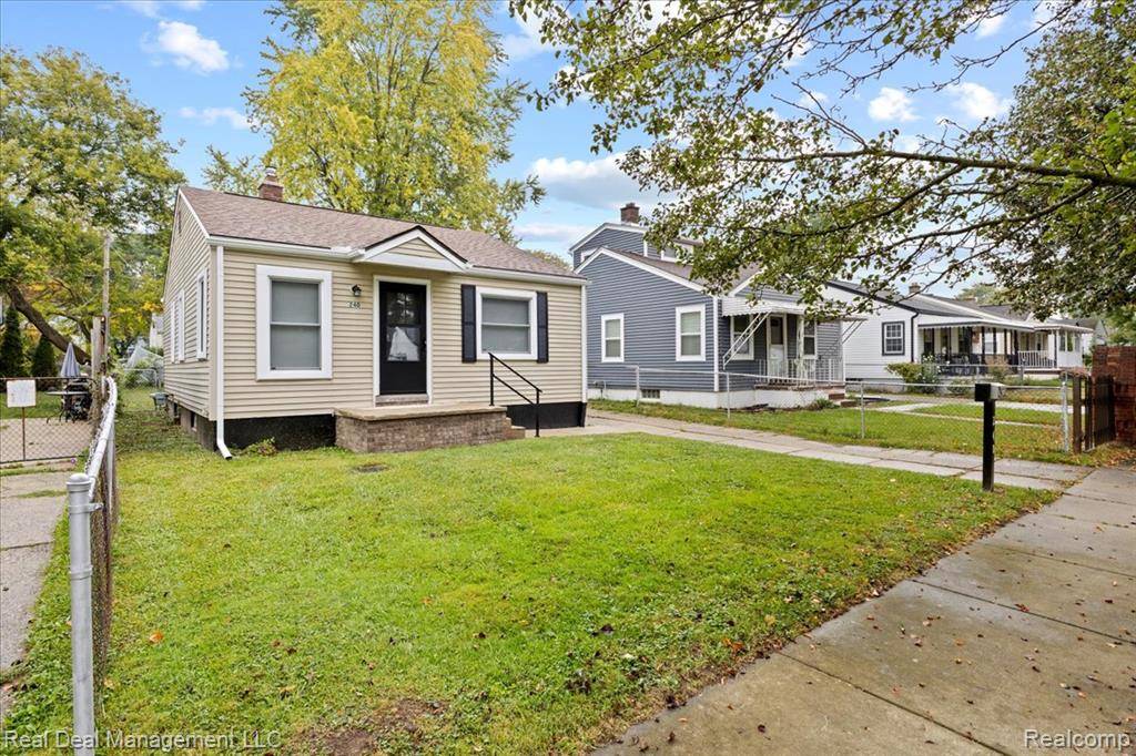 Pontiac, MI 48340,240 W Fairmount Avenue