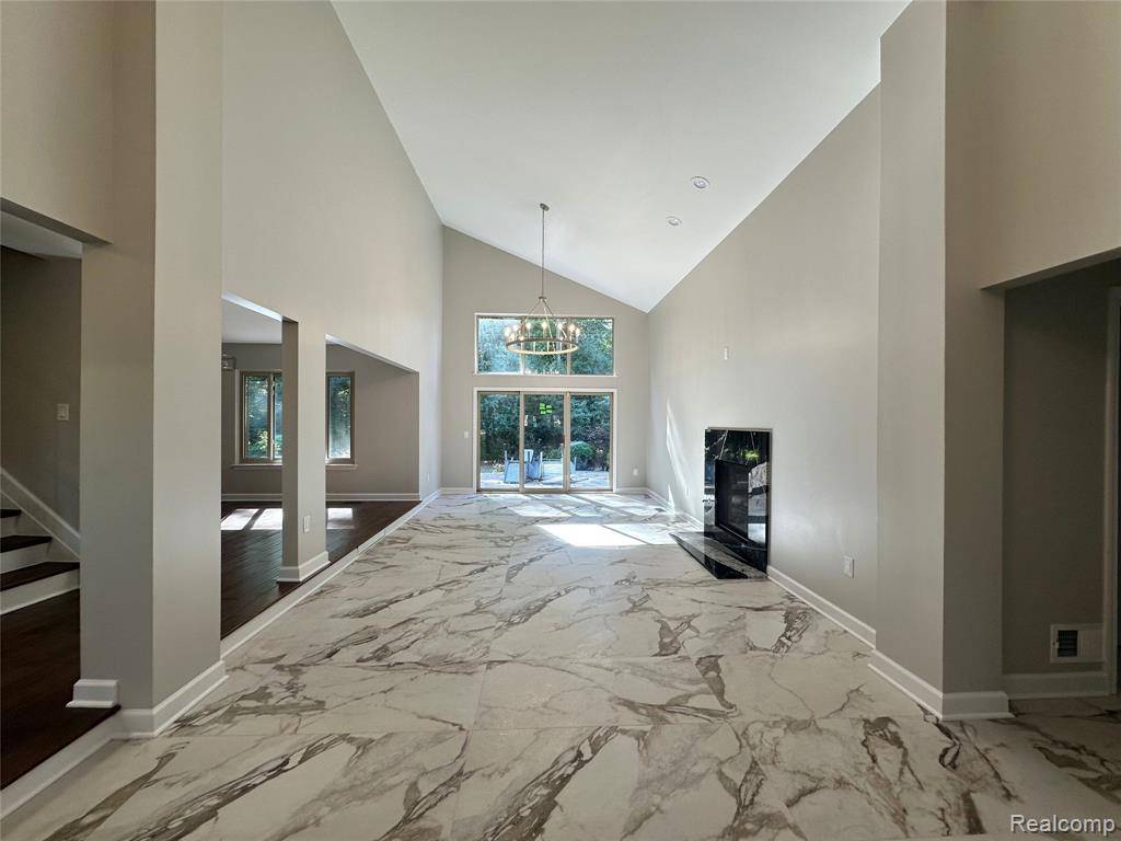 Farmington Hills, MI 48331,34603 OAK FOREST