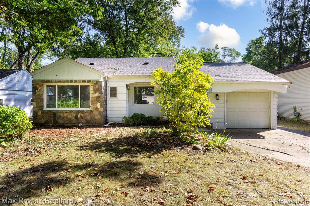 Waterford Twp, MI 48329,4120 Lotus Drive