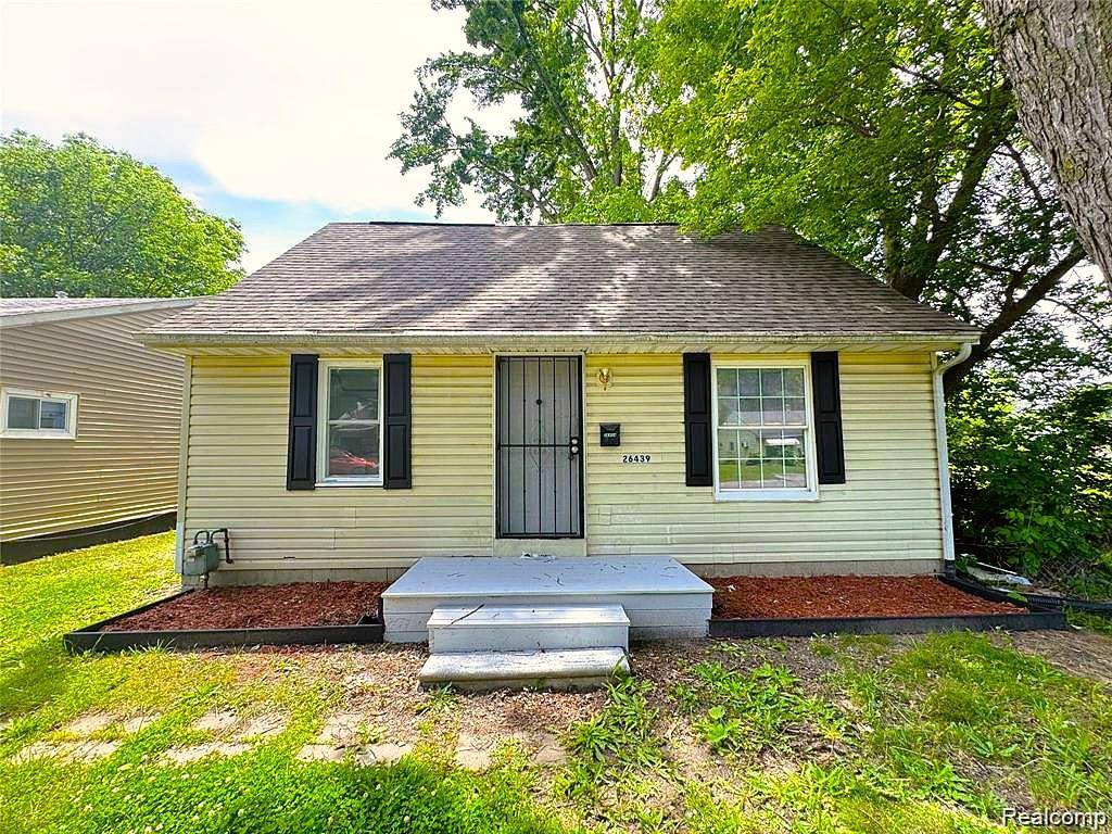 Inkster, MI 48141,26439 Hopkins Street