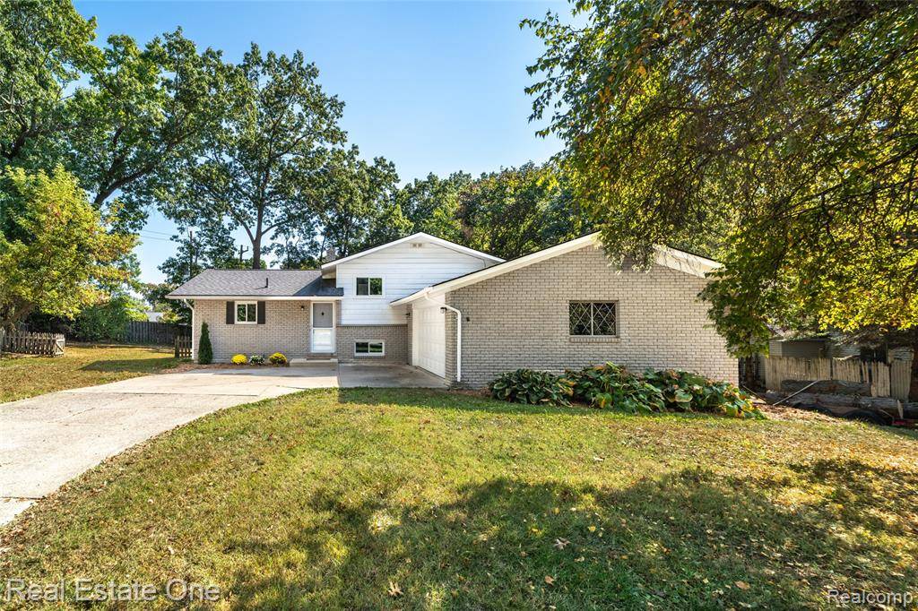 White Lake Twp, MI 48386,8239 Atha Street