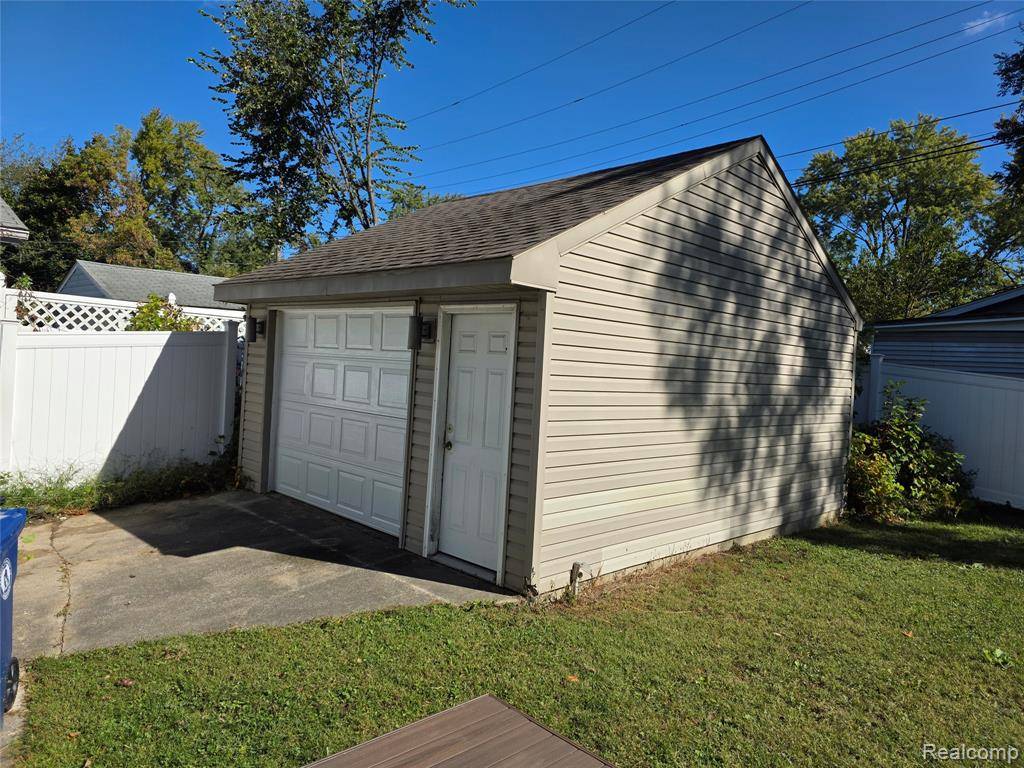 Redford Twp, MI 48240,18626 Inkster Road