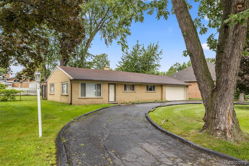Dearborn Heights, MI 48127,5661 N Melborn Street