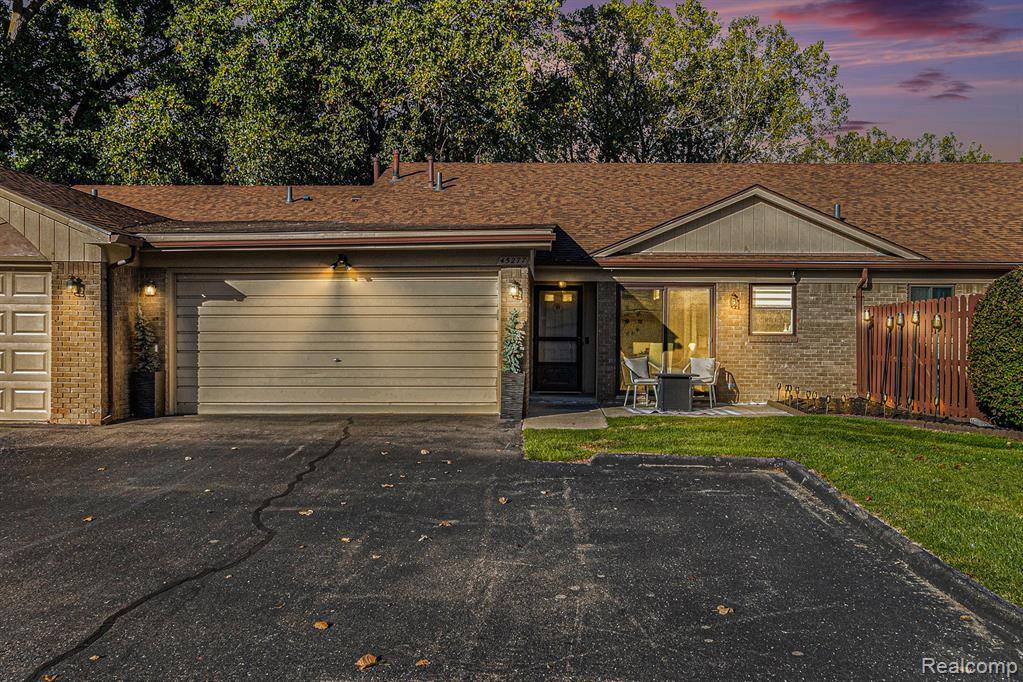 Shelby Twp, MI 48317,45277 Universal Ct. Court 6 23
