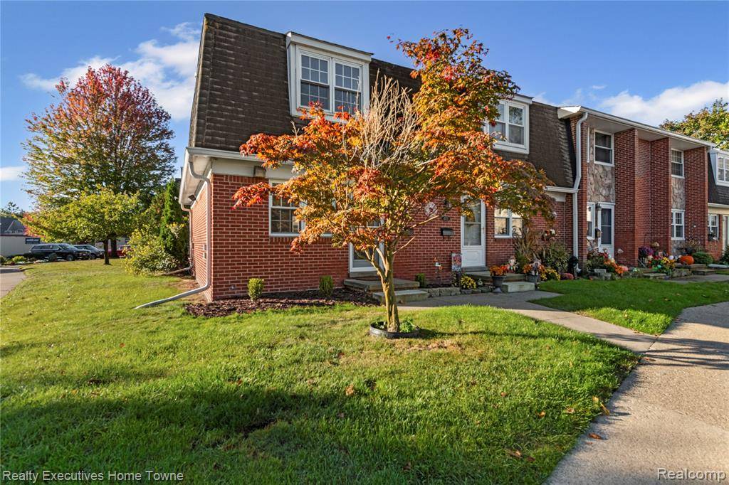 Utica, MI 48317,45709 Kensington
