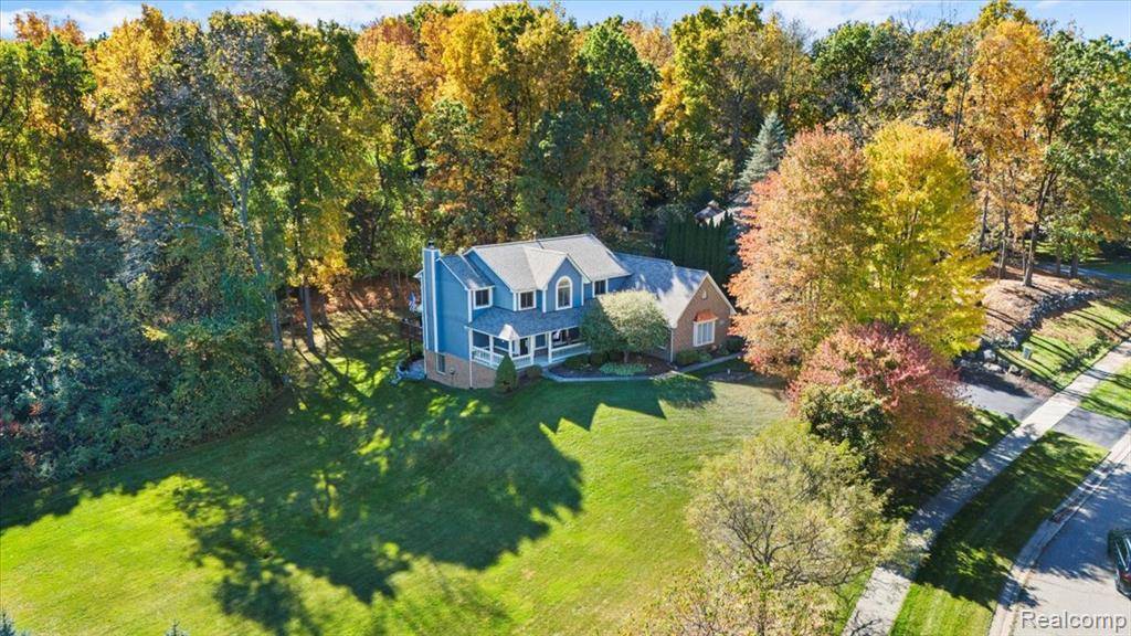 Springfield Twp, MI 48348,9755 Forest Ridge Drive