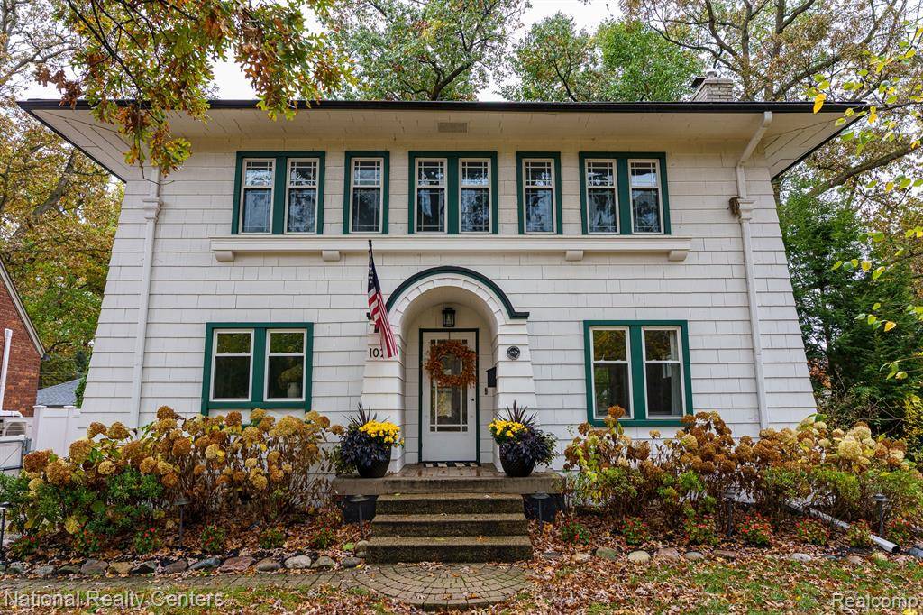 Royal Oak, MI 48067,1027 W 11 Mile W Eleven Mile