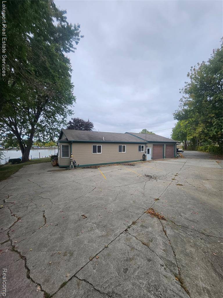 Port Huron, MI 48060,1819 Riverside Drive