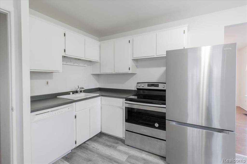 Pontiac, MI 48340,37 W Brooklyn Avenue